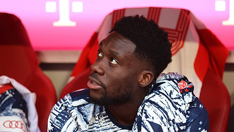 Monatelang hielt sich das Interesse Real Madrids an Alphonso Davies. Ferland Mendys starke Leistungen könnten die Lage allerdings nochmal kippen lassen. Die Chance für den FC Bayern?