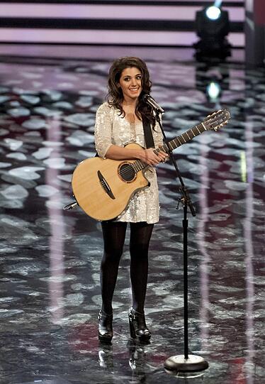 Michael Haneke war übrigens verhindert und konnte seinen Regiepreis nicht entgegennehmen. Musik gab es bei der Verleihung natürlich auch: Unter anderem von Katie Melua . . .
