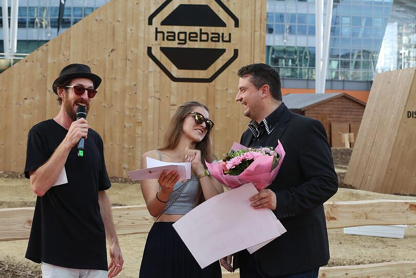 Models und Mountainbiker am Flughafen: Die Bilder vom "Schöne Münchnerin"-Wildcard-Event beim "Bike & Style"-Festival zum Durchklicken.