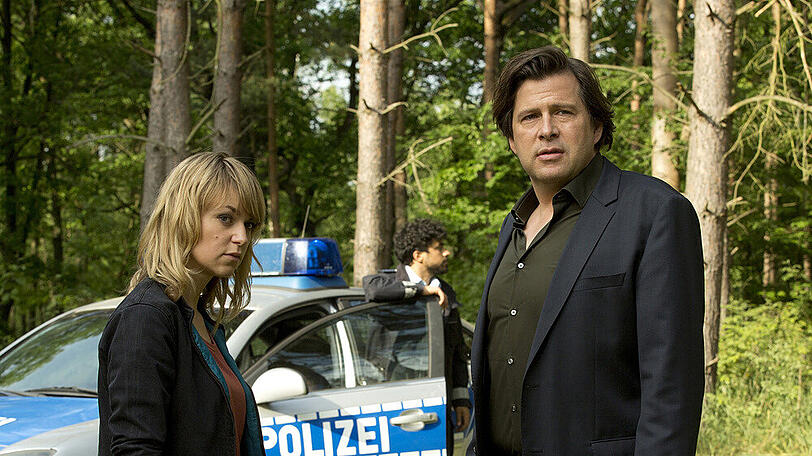 "Kommissarin Heller: Verdeckte Spuren": Kommissarin Heller (Lisa Wagner) und Kommissar Verhoeven (Hans-Jochen Wagner) jagen einen Mörder, der Wiesbaden in Atem hält