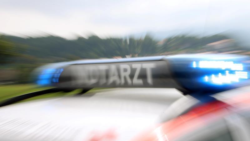 Ein Notarzteinsatzfahrzeug. Foto: Stephan Jansen/dpa/Symbolbild Ein Notarzteinsatzfahrzeug. Foto: Stephan Jansen/dpa/Symbolbild