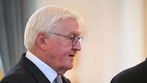 Steinmeier betrachtet das vorgeschlagene Losverfahren mit mit Skepsis. (Archivbild)