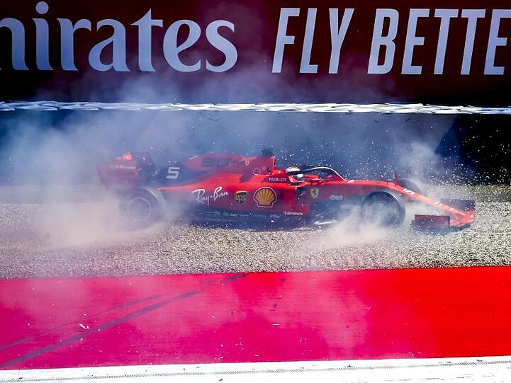 Sebastian Vettel konnte beim freien Training einen Crash mit seinem Ferrari gerade noch vermeiden.