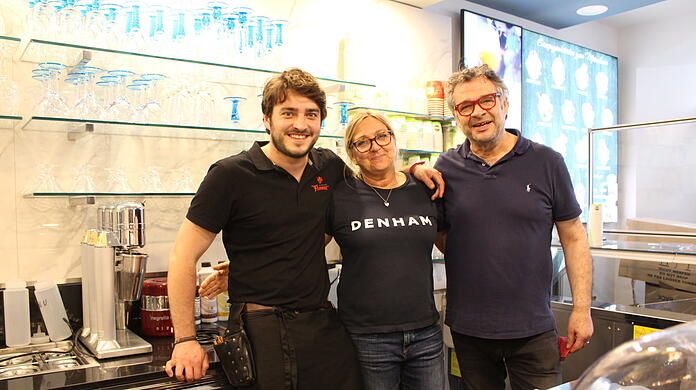 Ebenfalls neu: Mirco (l.), Andrea und Peppe Di Sclafani freuen sich schon auf die Eröffnung ihres Cafés "Piccola Florenz".