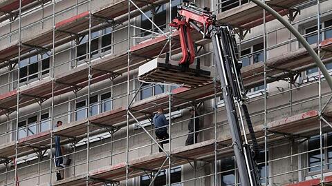 Beim sozialen Wohnungsbau kommt die Politik bislang deutlich langsamer voran als beim Bau gewöhnlichen Wohnraums.