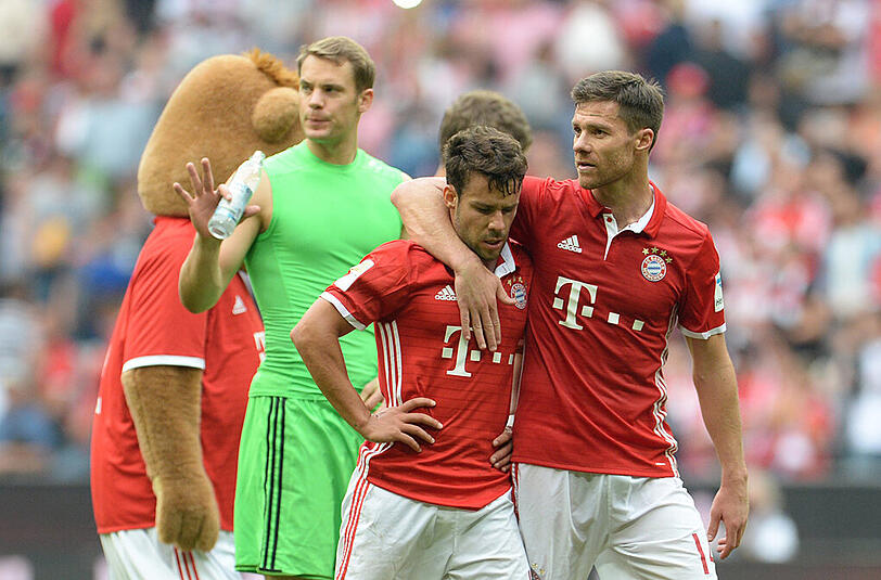 Manuel Neuer: Note 3. Hatte lange fast gar nichts zu tun - und dann lag der Ball nach Modestes zirkusreifem Volleytreffer (63.) im Netz. Einfach stark vom Kölner Stürmer, da traf Neuer keine Schuld.