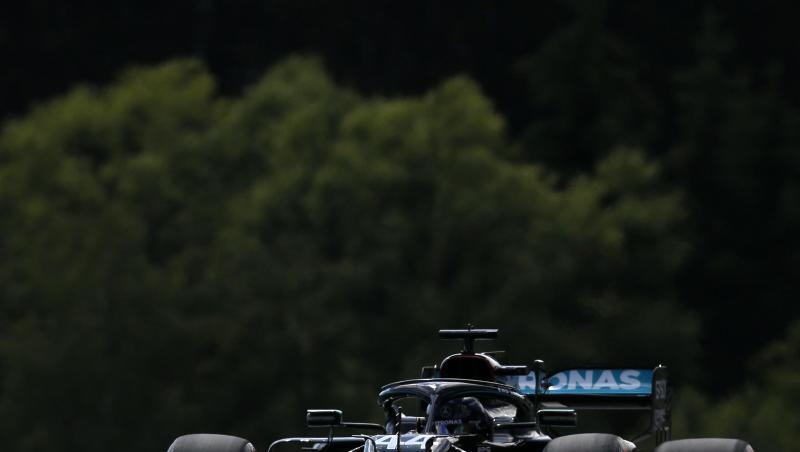 Mercedes-Star Lewis Hamilton wurde vor dem Rennen in Spielberg strafversetzt. Mercedes-Star Lewis Hamilton wurde vor dem Rennen in Spielberg strafversetzt.