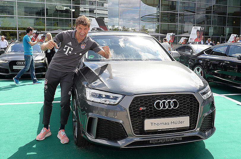 Thomas Müller: RS Q3 performance 2.5 TFSI quattro S tronic in Daytonagrau Perleffekt.
