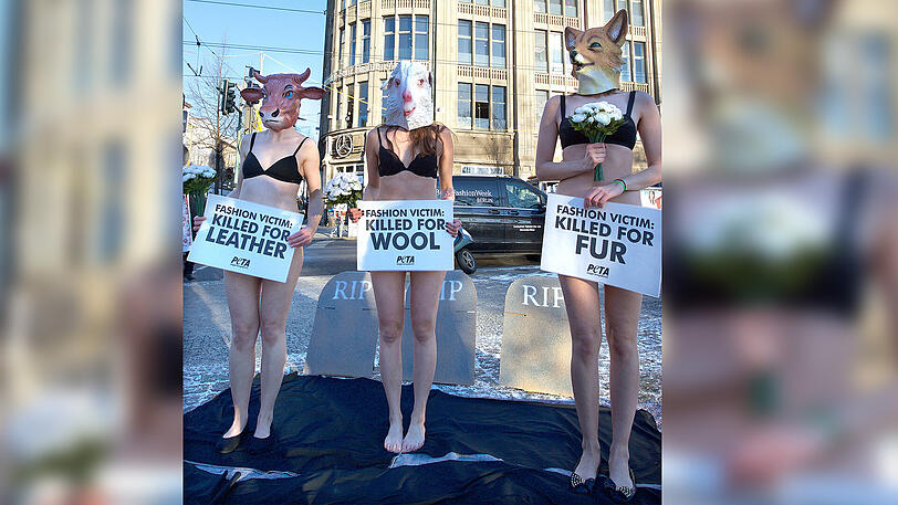 Rückblick: Eine ähnliche Aktion starteten Aktivisten der Tierschutzorganisation PETA bereits bei der Fashion Week 2017.