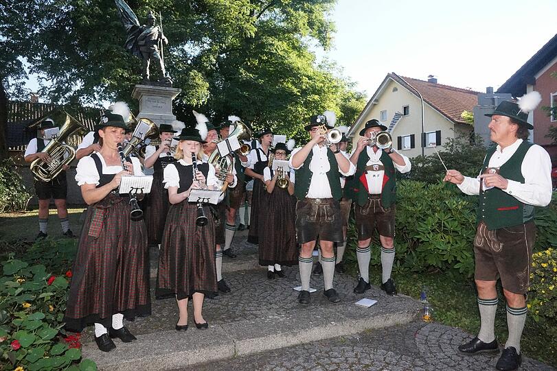 Der Festzug, der Anstich, die Gäste: So schön ist's beim Aubinger Herbstfest.