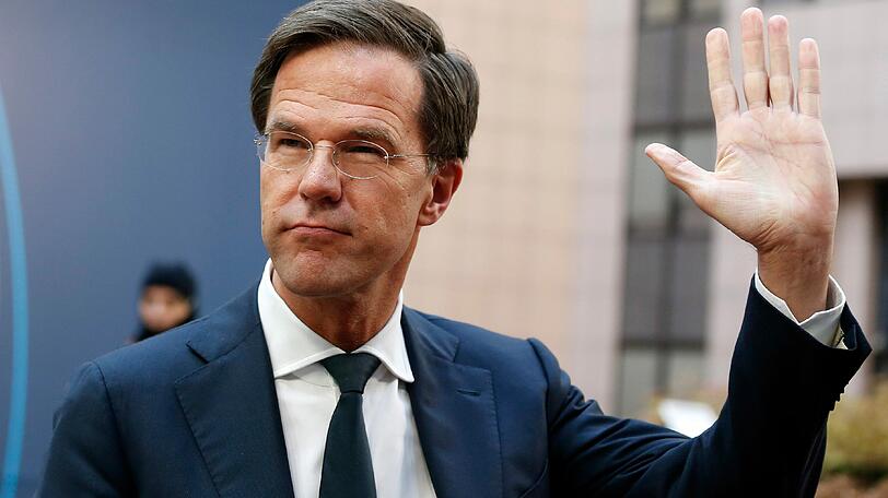 Der Ministerpräsident der Niederlande Mark Rutte, hat eine Wahlkampfveranstaltung des türkischen Außenministers verboten.