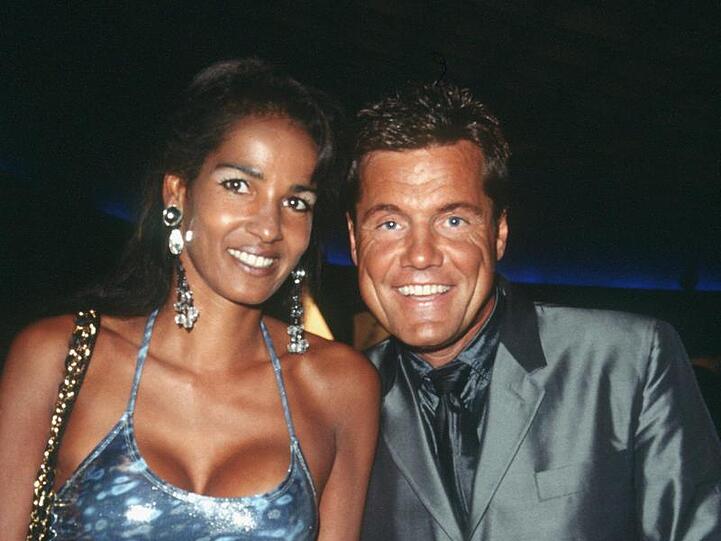 Dieter Bohlen mit seiner damaligen Freundin Nadja Abdel Farrag ("Naddel") 1999 bei der Verleihung der World Music Awards.
