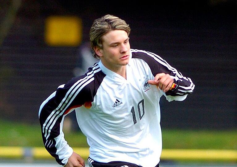 Löwen-Profi Halfar. Das Bild stammt aus dem März 2005, damals spielte Halfar für die U17 des DFB