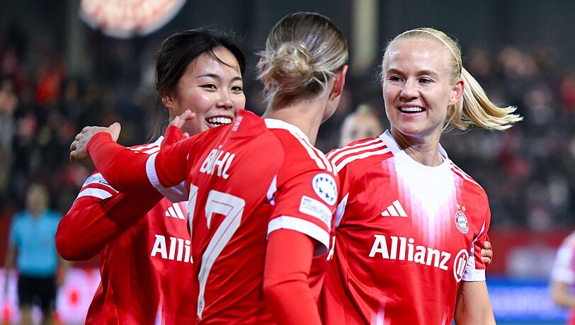 Bayern feiert einen klaren Sieg im Spitzenspiel. (Archivbild) Bayern feiert einen klaren Sieg im Spitzenspiel. (Archivbild)