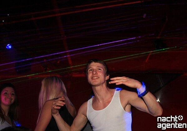 So heiß war der Fasching 2012 in den Münchner Clubs. Die Partybilder...