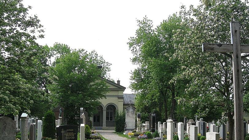 Auch er soll renoviet werden: Der Perlacher Friedhof Auch er soll renoviet werden: Der Perlacher Friedhof
