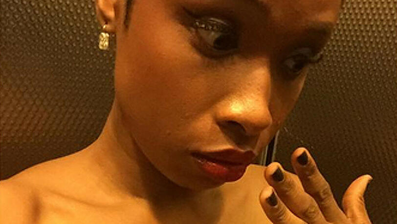Jennifer Hudson musste für ihren Lippenstift einen neuen Platz finden Jennifer Hudson musste für ihren Lippenstift einen neuen Platz finden
