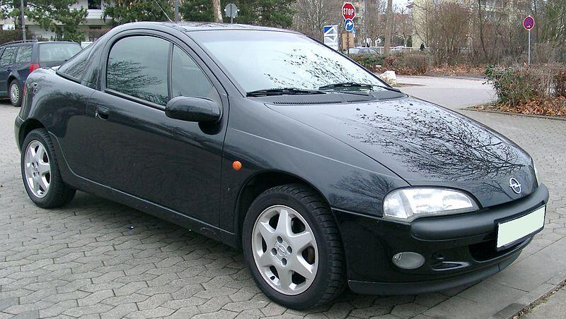 Ein Opel - ein ähnlicher wie hier vom Modell Tigra - hat in Neuhausen gebrannt. Ein Opel - ein ähnlicher wie hier vom Modell Tigra - hat in Neuhausen gebrannt.