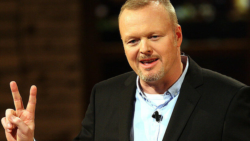 Stefan Raab 2012 in seiner ProSieben-Show "Absolute Mehrheit - Meinung muss sich wieder lohnen" Stefan Raab 2012 in seiner ProSieben-Show "Absolute Mehrheit - Meinung muss sich wieder lohnen"