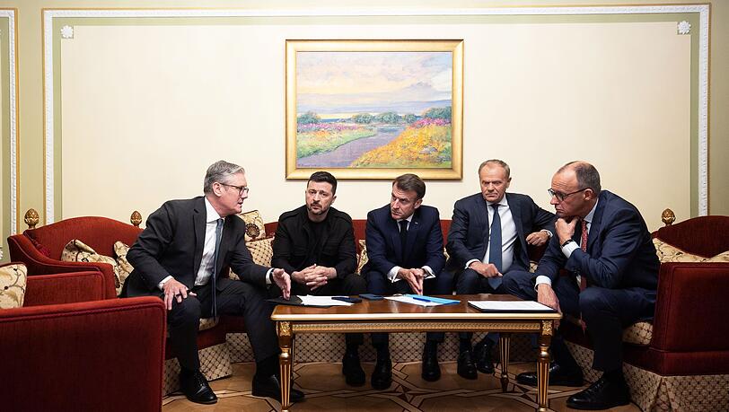 Mit Trump am Telefon: Fünf europäische Staatschefs in Kiew.