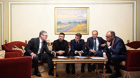 Mit Trump am Telefon: Fünf europäische Staatschefs in Kiew.