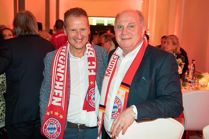 Herbert Diess (Vorstand Volkswagen AG) und Uli Hoeneß