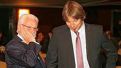 Erstaunlich: Obwohl Michael A. Roth in seiner Amtszeit beim FCN 15 Trainer verschliss, geht der 74-Jährige mit Michael Oenning (rechts) milde um: &bdquo;Er und die Mannschaft tun mir leid.&ldquo;