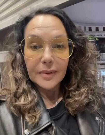 Auch auf Instagram präsentiert Natascha Ochsenknecht ihren neuen Style. Auch auf Instagram präsentiert Natascha Ochsenknecht ihren neuen Style.