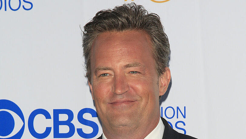 Besser spät als nie: Matthew Perry gesellt sich zu seinen "Friends"-Kollegen bei Instagram Besser spät als nie: Matthew Perry gesellt sich zu seinen "Friends"-Kollegen bei Instagram