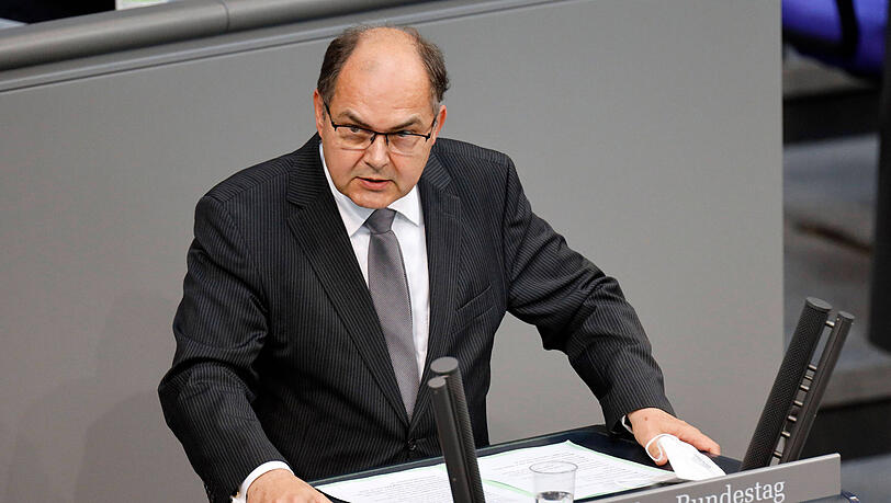 Christian Schmidt bei einer Rede im Bundestag. Christian Schmidt bei einer Rede im Bundestag.