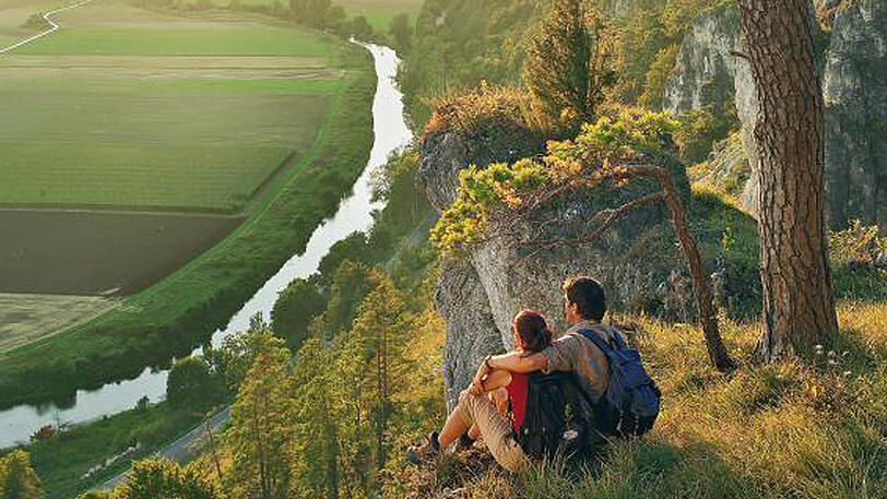Letzte Rast vor dem Weiterwandern &ndash; der Panoramaweg durchs Altmühltal trägt seinen Namen zurecht.