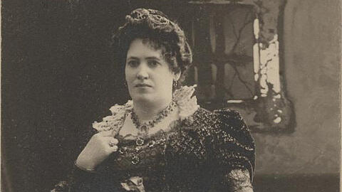 Münchens legendäre Simpl-Wirtin: Katherina Kobus auf einem erst kürzlich entdeckten Glas-Diapositiv.
