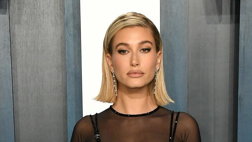 Hailey Bieber trauert um ihre Oma.