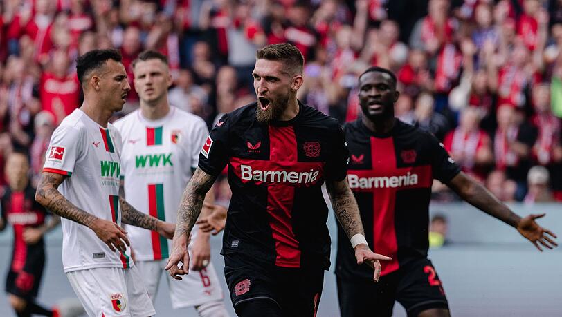 Leverkusens Robert Andrich (M) jubelt nach seinem Treffer zum 2:0. Leverkusens Robert Andrich (M) jubelt nach seinem Treffer zum 2:0.