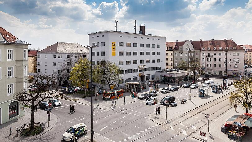 Schlichte Sch&ouml;nheit: das historische Postgeb&auml;ude am Tegernseer Platz 7 in Obergiesing, auch Tela-Post genannt.