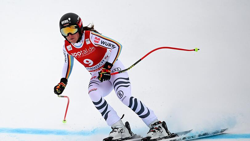Ski-Ass Kira Weidle kam in Garmisch-Partenkirchen mit 0,82 Sekunden Rückstand auf die Siegerin Corinne Suter auf Rang vier.