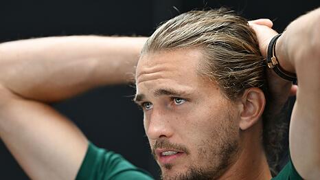 Alexander Zverev geht nach seinem French-Open-Sieg die Titeljagd in Wimbledon an.(Archivbild)