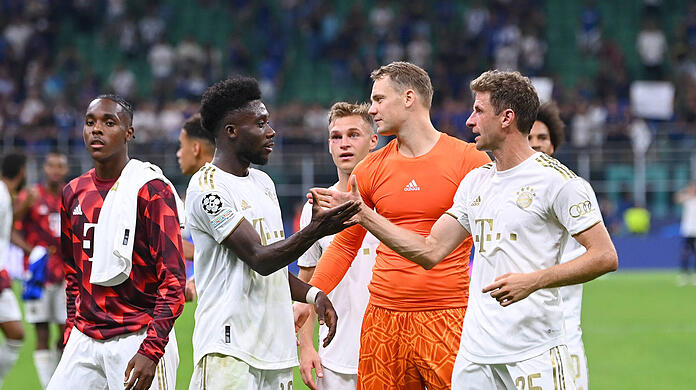 Wie geht es weiter beim FC Bayern? Bei den Stars Alphonso Davies, Joshua Kimmich, Manuel Neuer und Thomas Müller (v.l.) stehen wichtige Entscheidungen an.