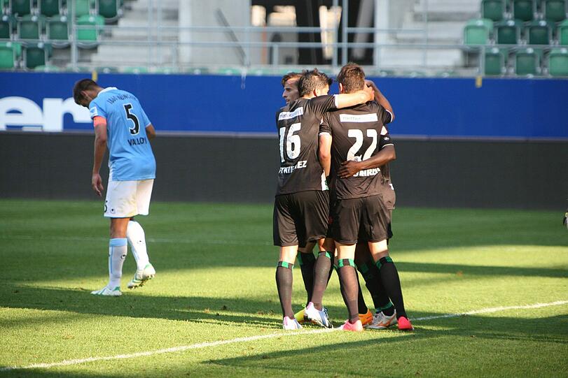 Gui Vallori (l.) will auch mal gegen St. Pauli gewinnen