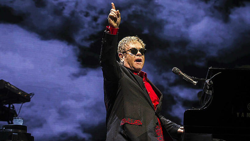 Archivfoto: Elton John beim Tour-Auftakt in Amsterdam am 22. November. Archivfoto: Elton John beim Tour-Auftakt in Amsterdam am 22. November.