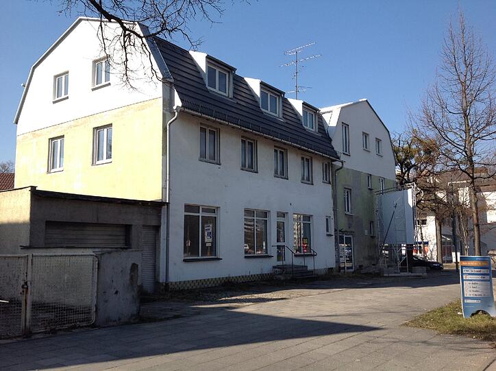 Das Eckhaus an der Fürstenrieder Straße. Bald sollen hier und auf den Nachbargrundstücken neue Wohnungen entstehen. Wie diese genau aussehen, steht noch nicht ganz gest. Einen Vorgeschmack...