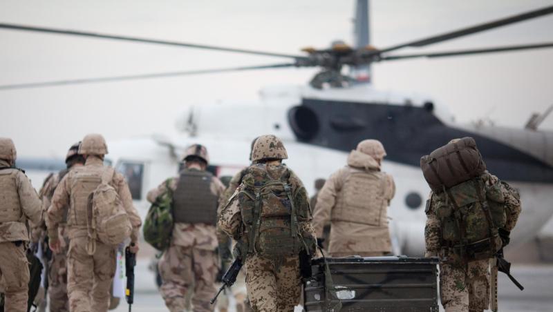 Der Afghanistan-Einsatz soll ungeachtet eines möglichen Teilabzugs von US-Soldaten fortgesetzt werden. Der Afghanistan-Einsatz soll ungeachtet eines möglichen Teilabzugs von US-Soldaten fortgesetzt werden.