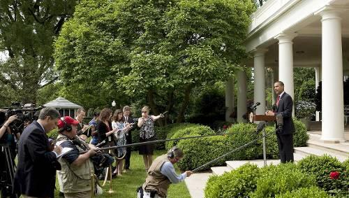 Hier steht bald auch Angela Merkel. Der Besuch im Rosengarten des Weißen Hauses gilt als besondere Geste von Barack Obama.