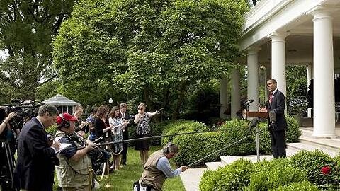 Hier steht bald auch Angela Merkel. Der Besuch im Rosengarten des Weißen Hauses gilt als besondere Geste von Barack Obama.