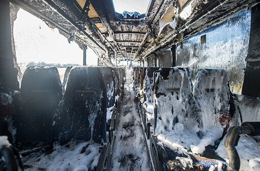 Bereits anfang des Monats brannte dieser Schulbus auf der Bundesstraße 15 nahe Essenbach aus.