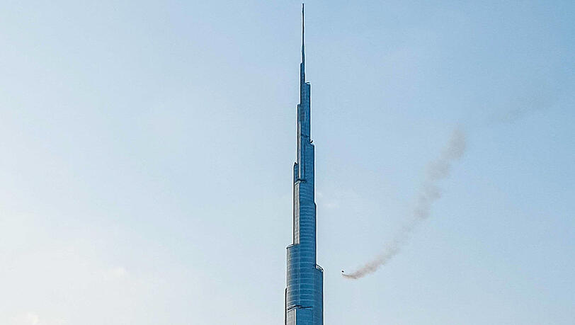 Die Spitze des Burj Khalifa. Die Spitze des Burj Khalifa.
