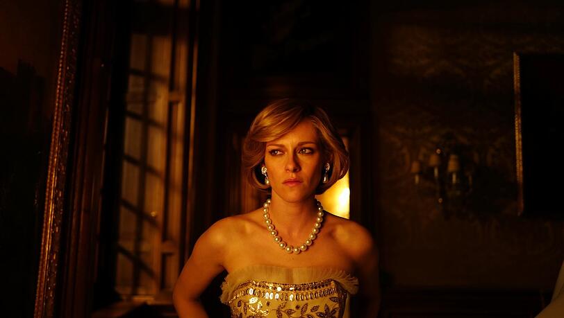Zerrüttet und dennoch stark: Kristen Stewart als Lady Diana in "Spencer".