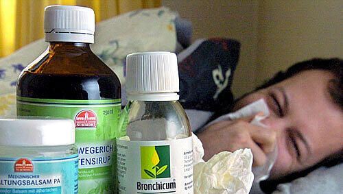 Kopfweh, Halzschmerz, Husten, Schnupfen - Erkältungskrankheiten haben uns im Griff. Kopfweh, Halzschmerz, Husten, Schnupfen - Erkältungskrankheiten haben uns im Griff.