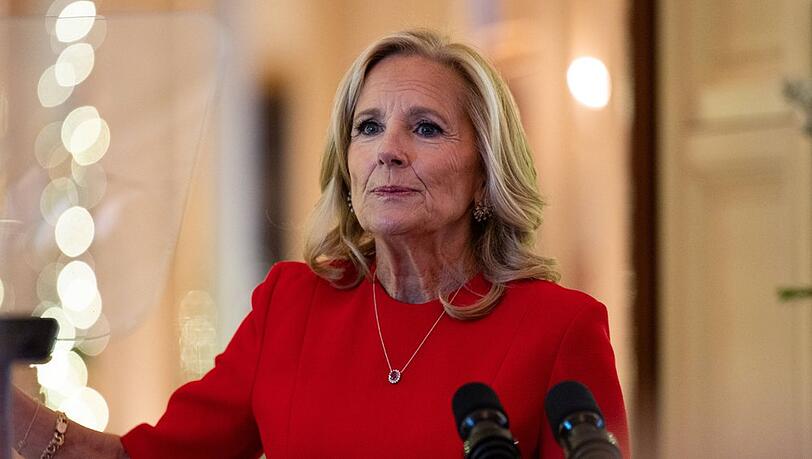 Jill Biden war bis 1975 mit Bill Stevenson verheiratet. Jill Biden war bis 1975 mit Bill Stevenson verheiratet.