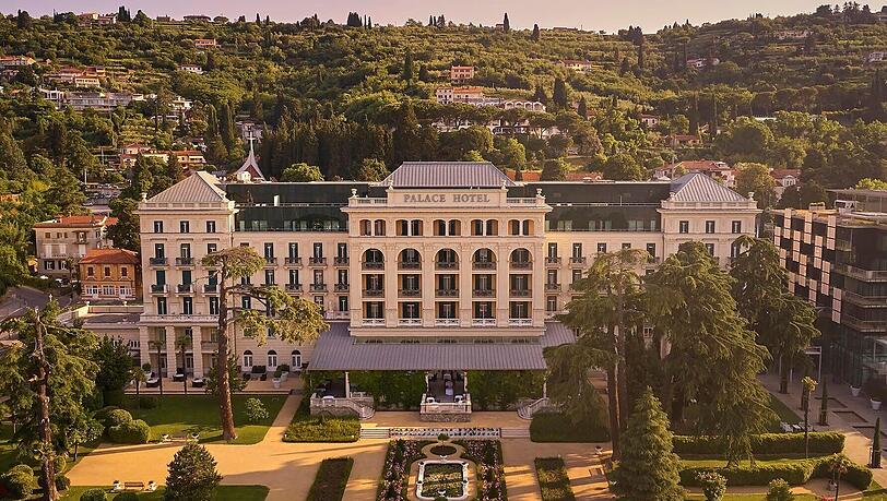 Ikonisch: Das Hotel Palace Portoroz aus dem Jahr 1910 ist ein Wahrzeichen an der Promenade von Portoroz. Ikonisch: Das Hotel Palace Portoroz aus dem Jahr 1910 ist ein Wahrzeichen an der Promenade von Portoroz.